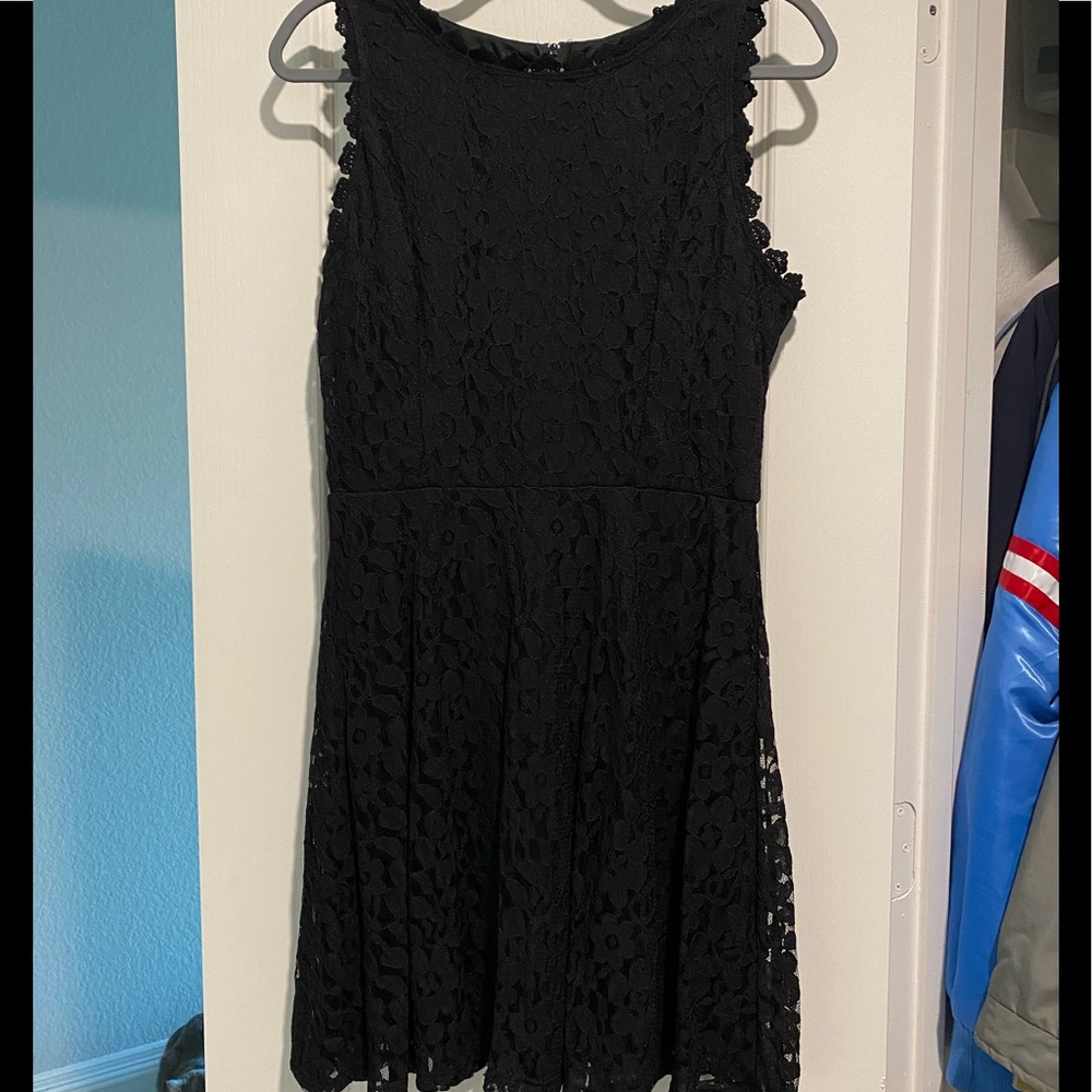 Cute Black sleeveless dress